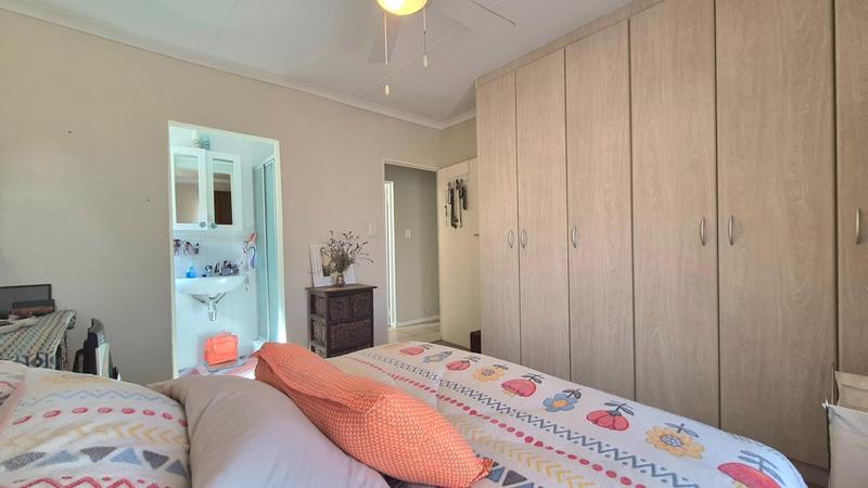 3 Bedroom Property for Sale in Fraaiuitsig Western Cape